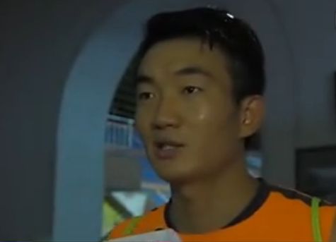 影片拍摄辗转伦敦、中东、非洲、迪拜等多地真实取景，激流追逐、草原遇险、餐厅打斗等画面逐渐曝光